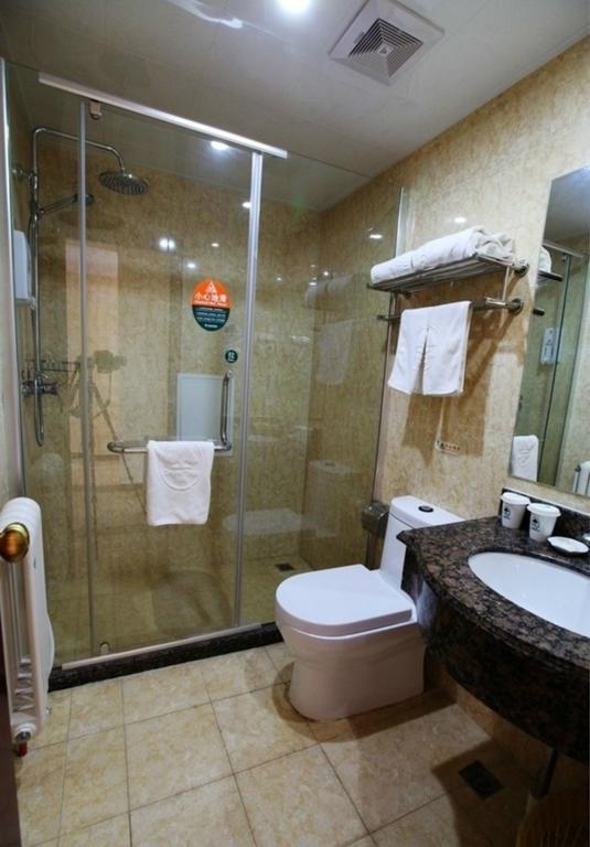 Greentree Inn Shanghai Dongming Road Subway Station Express Hotel Экстерьер фото
